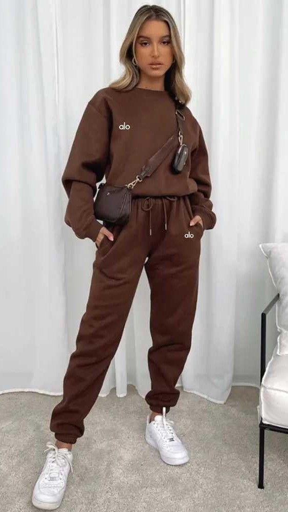 Alo-Inspired Cozy Fleece Oversized Sweat Suit | Women's Relaxed Jogger & Pullover Set - Image 4
